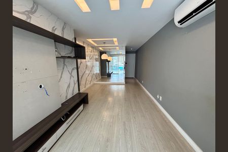 Apartamento à venda com 94m², 3 quartos e 2 vagasSala