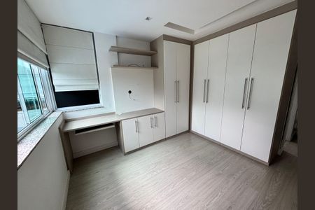 Apartamento à venda com 94m², 3 quartos e 2 vagasQuarto 3