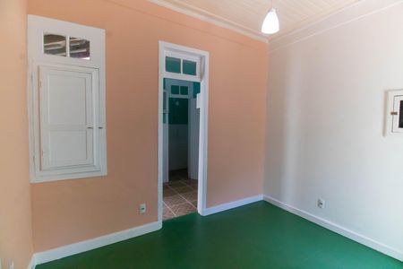 Casa à venda com 130m², 2 quartos e sem vagaSala