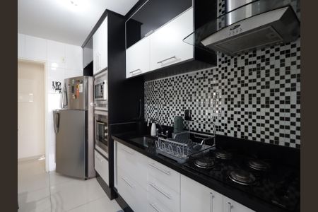 Apartamento à venda com 75m², 2 quartos e 2 vagasCozinha