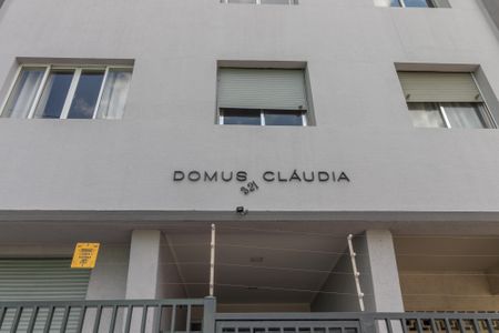 Apartamento à venda com 55m², 2 quartos e sem vagaFachada e Portaria