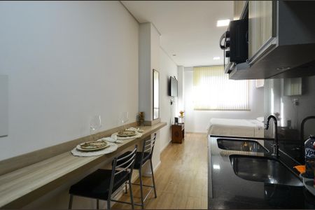 Cozinha de apartamento para alugar com 1 quarto, 35m² em União, Belo Horizonte