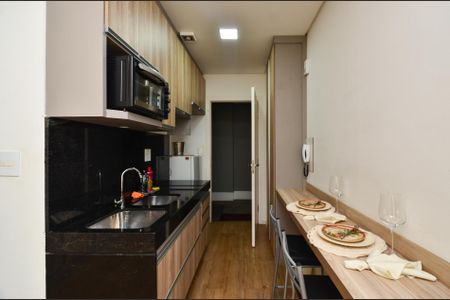 Cozinha de apartamento para alugar com 1 quarto, 35m² em União, Belo Horizonte