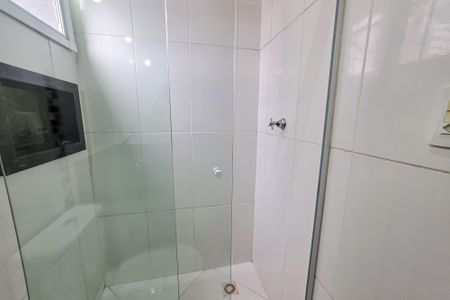 Apartamento para alugar com 100m², 2 quartos e 1 vaga Apartamento para alugar com 100m², 2 quartos e 1 vagaBanheiro
