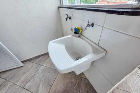 Apartamento para alugar com 100m², 2 quartos e 1 vaga Apartamento para alugar com 100m², 2 quartos e 1 vagaÁrea de Serviço