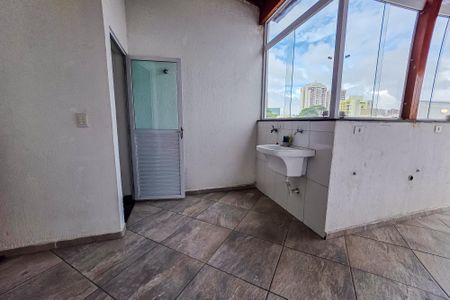 Apartamento para alugar com 100m², 2 quartos e 1 vaga Apartamento para alugar com 100m², 2 quartos e 1 vagaÁrea de Serviço