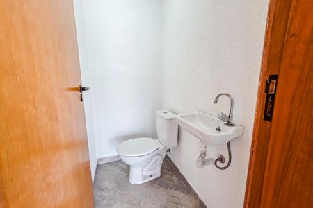 Apartamento para alugar com 100m², 2 quartos e 1 vaga Apartamento para alugar com 100m², 2 quartos e 1 vagaBanheiro de Serviço