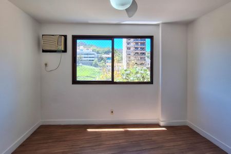 Apartamento à venda com 110m², 3 quartos e 1 vagaQuarto 2