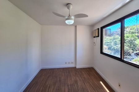 Apartamento à venda com 110m², 3 quartos e 1 vagaQuarto 2