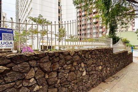 Studio para alugar com 27m², 1 quarto e sem vaga Studio para alugar com 27m², 1 quarto e sem vagaFachada