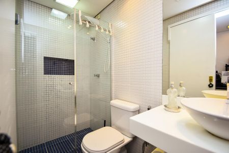 Studio para alugar com 27m², 1 quarto e sem vaga Studio para alugar com 27m², 1 quarto e sem vagaBanheiro social