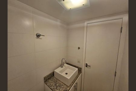 Apartamento à venda com 87m², 3 quartos e 1 vaga Apartamento à venda com 87m², 3 quartos e 1 vagaBanheiro