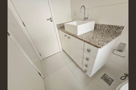 Apartamento à venda com 87m², 3 quartos e 1 vaga Apartamento à venda com 87m², 3 quartos e 1 vagaBanheiro