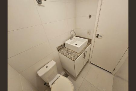 Apartamento à venda com 87m², 3 quartos e 1 vaga Apartamento à venda com 87m², 3 quartos e 1 vagaBanheiro
