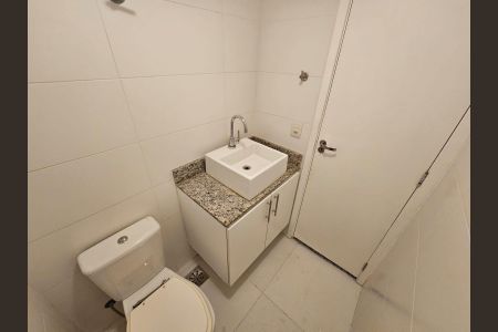 Apartamento à venda com 87m², 3 quartos e 1 vaga Apartamento à venda com 87m², 3 quartos e 1 vagaBanheiro