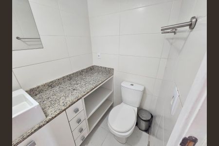 Apartamento à venda com 87m², 3 quartos e 1 vaga Apartamento à venda com 87m², 3 quartos e 1 vagaBanheiro