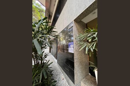 Apartamento para alugar com 121m², 3 quartos e 2 vagas Apartamento para alugar com 121m², 3 quartos e 2 vagasFachada