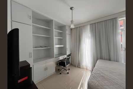 Apartamento para alugar com 121m², 3 quartos e 2 vagas