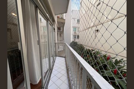 Apartamento para alugar com 121m², 3 quartos e 2 vagas