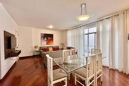 Apartamento para alugar com 3 quartos, 121m² em Leblon, Rio de Janeiro