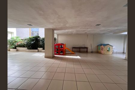 Apartamento para alugar com 121m², 3 quartos e 2 vagas