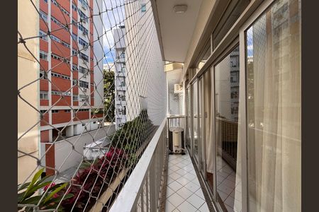 Apartamento para alugar com 3 quartos, 121m² em Leblon, Rio de Janeiro