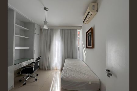 Apartamento para alugar com 121m², 3 quartos e 2 vagas