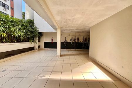 Apartamento para alugar com 121m², 3 quartos e 2 vagas