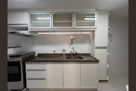 Apartamento para alugar com 121m², 3 quartos e 2 vagas