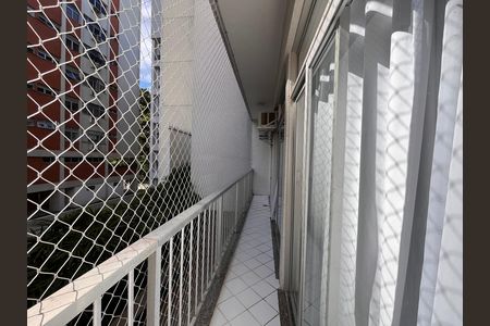 Apartamento para alugar com 121m², 3 quartos e 2 vagas