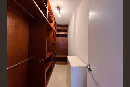 Apartamento para alugar com 121m², 3 quartos e 2 vagas