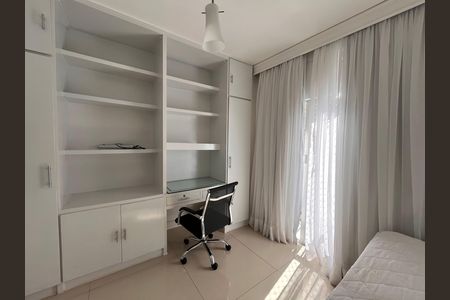 Apartamento para alugar com 121m², 3 quartos e 2 vagas