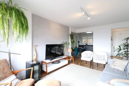 Sala de apartamento para alugar com 2 quartos, 83m² em Vila Romana, São Paulo