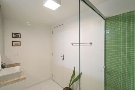 Apartamento à venda com 83m², 2 quartos e 1 vagaBanheiro Social
