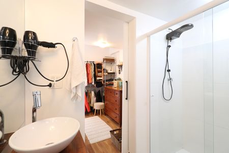 Apartamento à venda com 83m², 2 quartos e 1 vagaBanheiro da Suíte