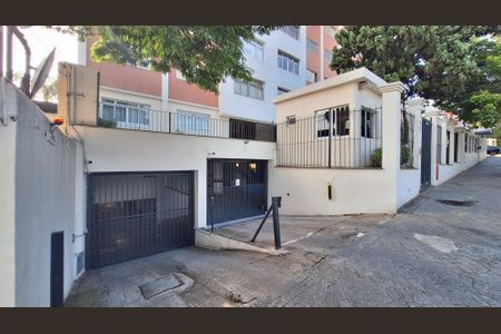 Apartamento à venda com 83m², 2 quartos e 1 vaga Apartamento à venda com 83m², 2 quartos e 1 vagaFachada