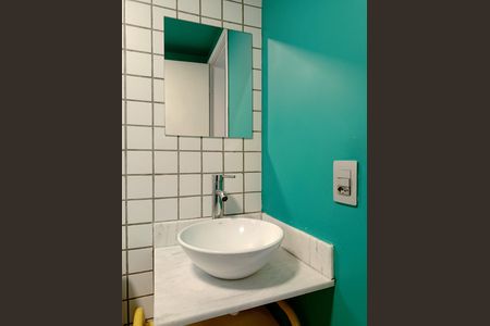 Apartamento à venda com 54m², 2 quartos e 1 vaga Apartamento à venda com 54m², 2 quartos e 1 vagaBanheiro