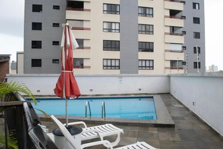 Apartamento à venda com 110m², 3 quartos e 2 vagas Apartamento à venda com 110m², 3 quartos e 2 vagasÁrea comum - Piscina