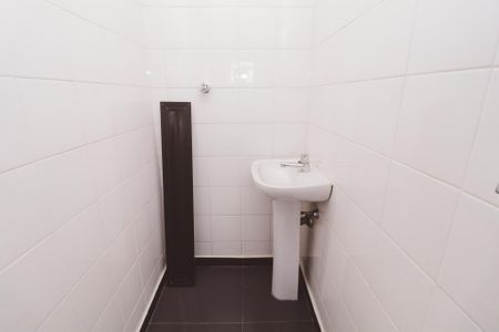 Apartamento à venda com 110m², 3 quartos e 2 vagas Apartamento à venda com 110m², 3 quartos e 2 vagasBanheiro de serviço