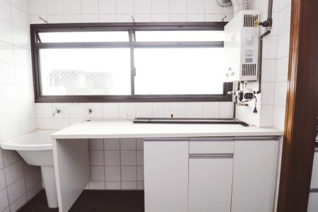 Apartamento à venda com 110m², 3 quartos e 2 vagas Apartamento à venda com 110m², 3 quartos e 2 vagasÁrea de Serviço