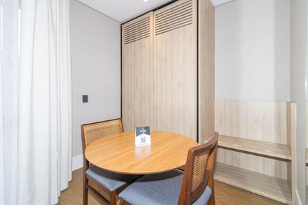 Studio para alugar com 62m², 1 quarto e 1 vaga Studio para alugar com 62m², 1 quarto e 1 vagaStudio