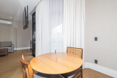 Studio para alugar com 62m², 1 quarto e 1 vaga Studio para alugar com 62m², 1 quarto e 1 vagaStudio