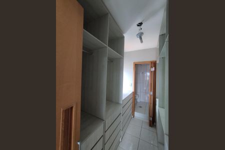 Apartamento para alugar com 144m², 2 quartos e sem vagaCloset Suíte