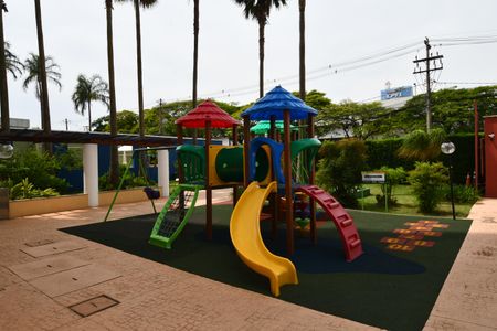 Apartamento para alugar com 75m², 3 quartos e 2 vagasÁrea comum - Playground