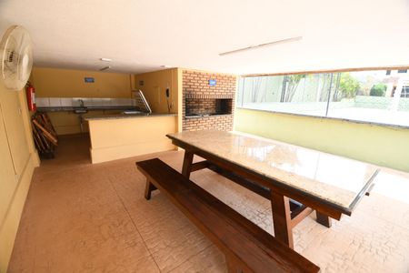 Apartamento para alugar com 75m², 3 quartos e 2 vagasÁrea comum - Churrasqueira