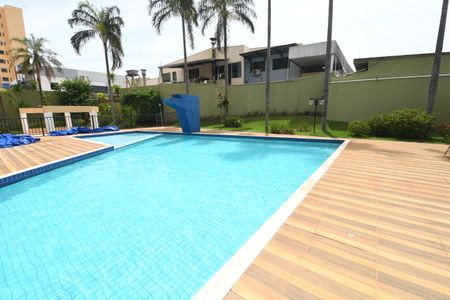 Apartamento para alugar com 75m², 3 quartos e 2 vagasÁrea comum - Piscina