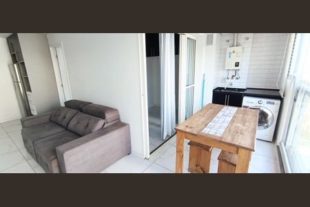 Apartamento para alugar com 40m², 1 quarto e 1 vaga Apartamento para alugar com 40m², 1 quarto e 1 vagaVaranda