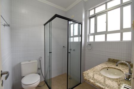 Apartamento para alugar com 170m², 3 quartos e 2 vagasBanheiro da Suíte