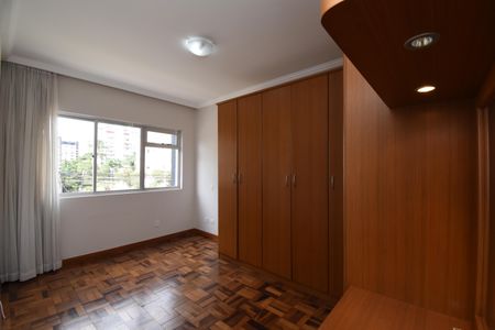 Apartamento para alugar com 170m², 3 quartos e 2 vagasQuarto 2