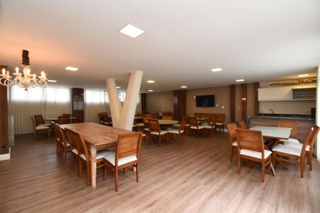 Apartamento para alugar com 170m², 3 quartos e 2 vagasÁrea comum - Salão de festas